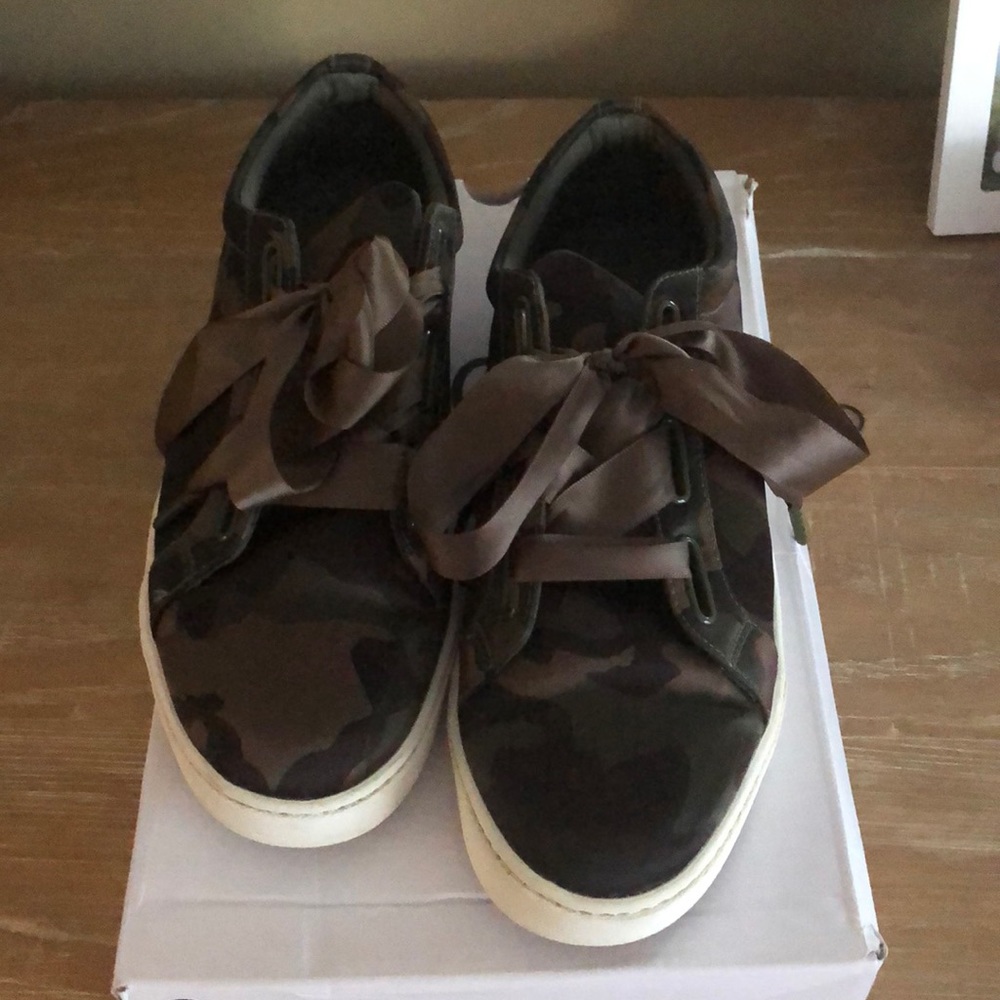 Aldo sneakers